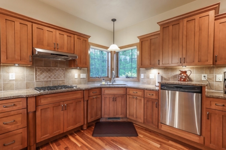Custom Country Home with Acreage in Waupaca, WI - image 19