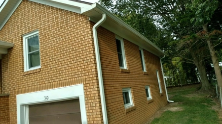 3 Bed, 2 Bath, Home in Town, Full Basement, Garage - image 22
