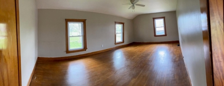3 Bed, 2 Bath, Home in Town, Full Basement, Garage - image 11