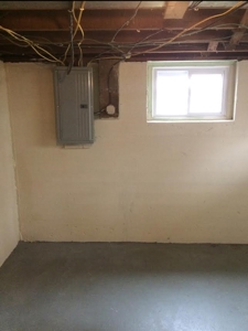 3 Bed, 2 Bath, Home in Town, Full Basement, Garage - image 2