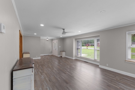 Brick Home for Sale - MIL Suite, Detached Garage - Milan, TN - image 2