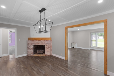 Brick Home for Sale - MIL Suite, Detached Garage - Milan, TN - image 5