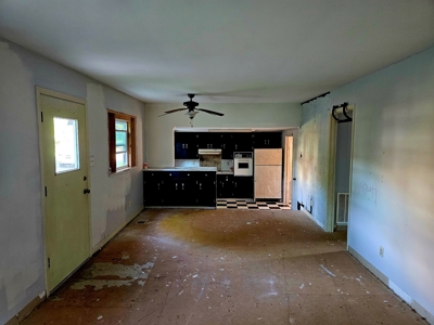 Brick Home for Sale - MIL Suite, Detached Garage - Milan, TN - image 21
