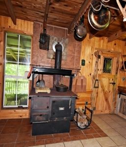 Off Grid Buffalo River Front Cabin & 18.66 Acres $345,900 - image 9