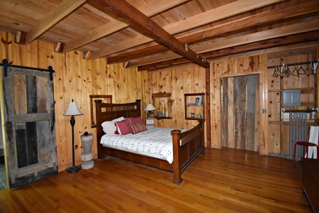Off Grid Buffalo River Front Cabin & 18.66 Acres $345,900 - image 19