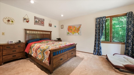 Stunning 4-Bedroom Cedar-Sided Home in Scenic Jackson County - image 24