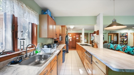 Stunning 4-Bedroom Cedar-Sided Home in Scenic Jackson County - image 17
