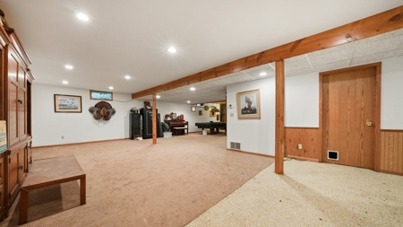 Stunning 4-Bedroom Cedar-Sided Home in Scenic Jackson County - image 27