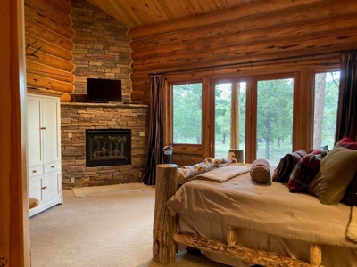 Exquisite Log Home Retreat Log Hill, Ridgway, Colorado - image 16