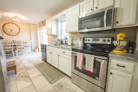 Cape Cod Home for Sale in Riner VA - image 12