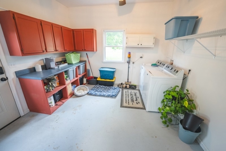 Cape Cod Home for Sale in Riner VA - image 28