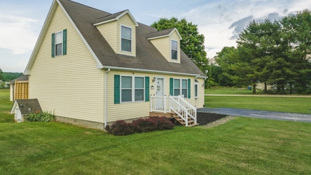 Cape Cod Home for Sale in Riner VA - image 1