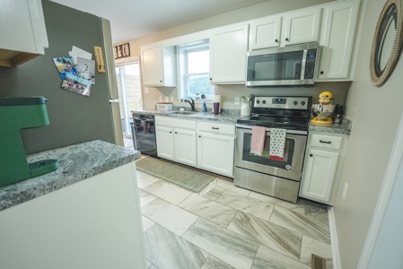 Cape Cod Home for Sale in Riner VA - image 24