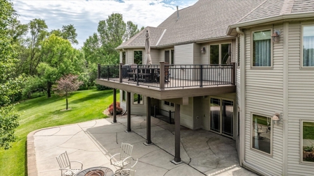 5-Bedroom Acreage with Modern Amenities, Harrison County, IA - image 13