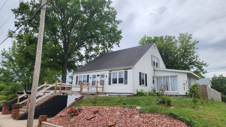 Duplex or Spacious Single Family Home- You Decide! - image 1