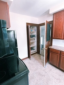 Historical Family Home For Sale In Scobey Montana - image 25