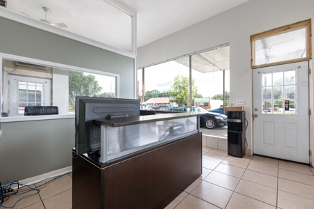 Automative Repair Shop For Sale Live Oak Florida!! - image 28