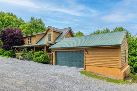 Log Home for Sale in Sugar Grove NC - image 3