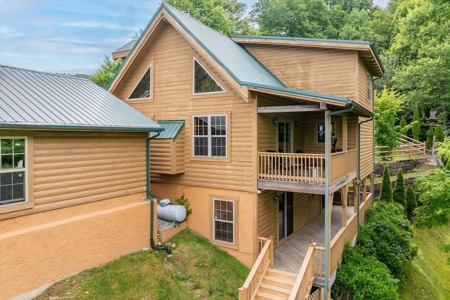 Log Home for Sale in Sugar Grove NC - image 6