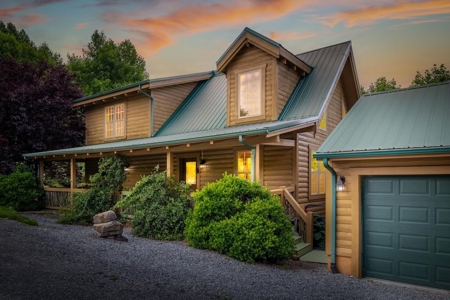 Log Home for Sale in Sugar Grove NC - image 1