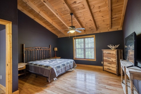 Log Home for Sale in Sugar Grove NC - image 29