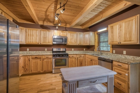 Log Home for Sale in Sugar Grove NC - image 21