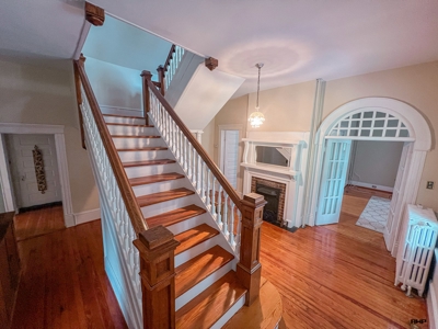 Move-In Ready 1858 Pre-Civil War Home with Modern Updates - image 16