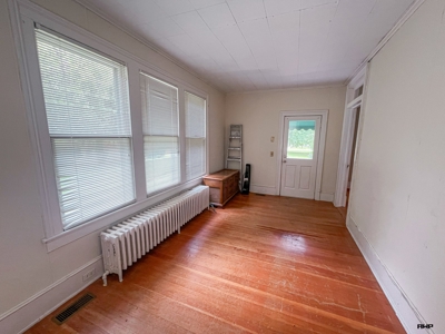 Move-In Ready 1858 Pre-Civil War Home with Modern Updates - image 23