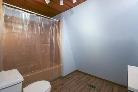 Newly remodeled Country Home - image 23