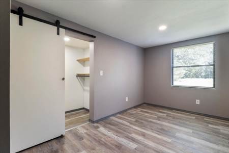 Newly remodeled Country Home - image 12