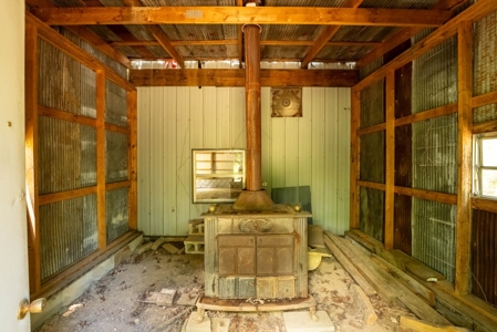 Hunting Property / Country Home with Acreage Oregon County - image 34