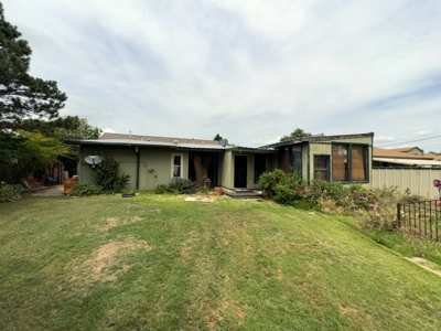 Route 66 Home for Sale, Clinton, OK - image 5