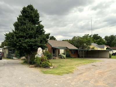 Route 66 Home for Sale, Clinton, OK - image 2