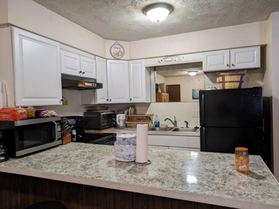 Duplex for Sale Gaylord Michigan - image 18