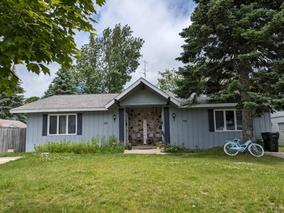 Duplex for Sale Gaylord Michigan - image 26