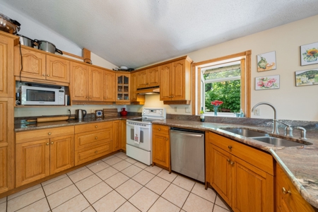 Winery for Sale in Plympton-Wyoming - image 44