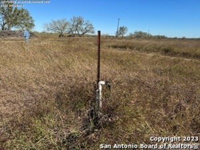 Land with Electric and Well for Sale in Pleasanton, TX - image 5