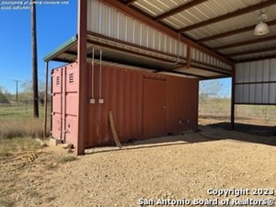 Land with Electric and Well for Sale in Pleasanton, TX - image 3