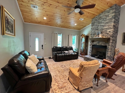 Arkansas Country Home on 10 Acres For Sale - image 6