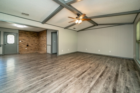 East Texas Country Homeplace - image 4