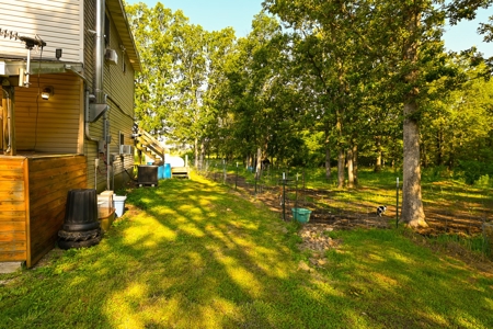 Home For Sale Stockton Lake, MO - image 18