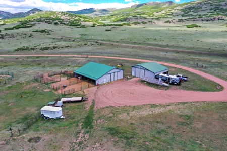Off-Grid Colorado Ranch on 218 acres - image 33
