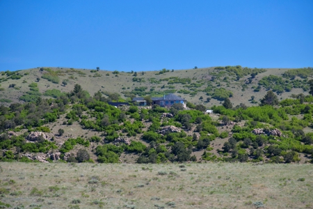 Off-Grid Colorado Ranch on 218 acres - image 1