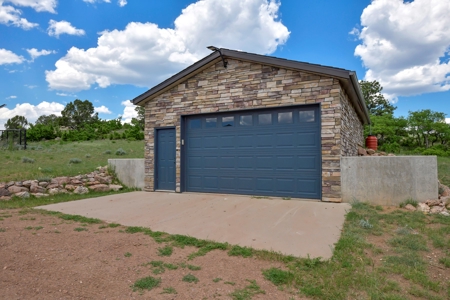 Off-Grid Colorado Ranch on 218 acres - image 30