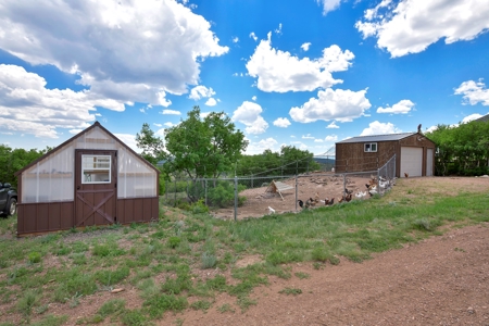Off-Grid Colorado Ranch on 218 acres - image 32