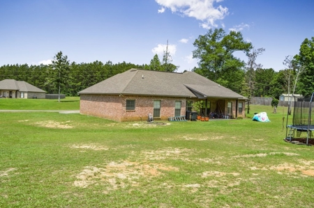 3BR 2BA Brick Home for Sale in North Pike School District - image 4