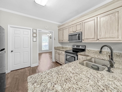 3BR 2BA Brick Home for Sale in North Pike School District - image 11
