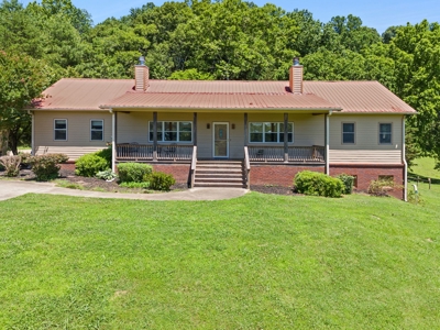 Premier 109+/- Acre Cattle Farm in Giles County, Tennessee - image 3