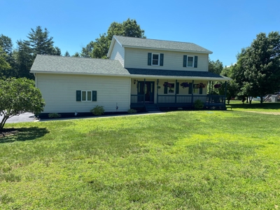 Country Home on Acre Lot For Sale in Swanton, VT! - image 3