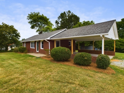 Completely renovated home in Lexington NC on +/- 1.13 Acres - image 8